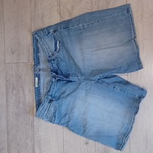 Kut from the Kloth Light Wash Boyfriend Short Sz 16W
